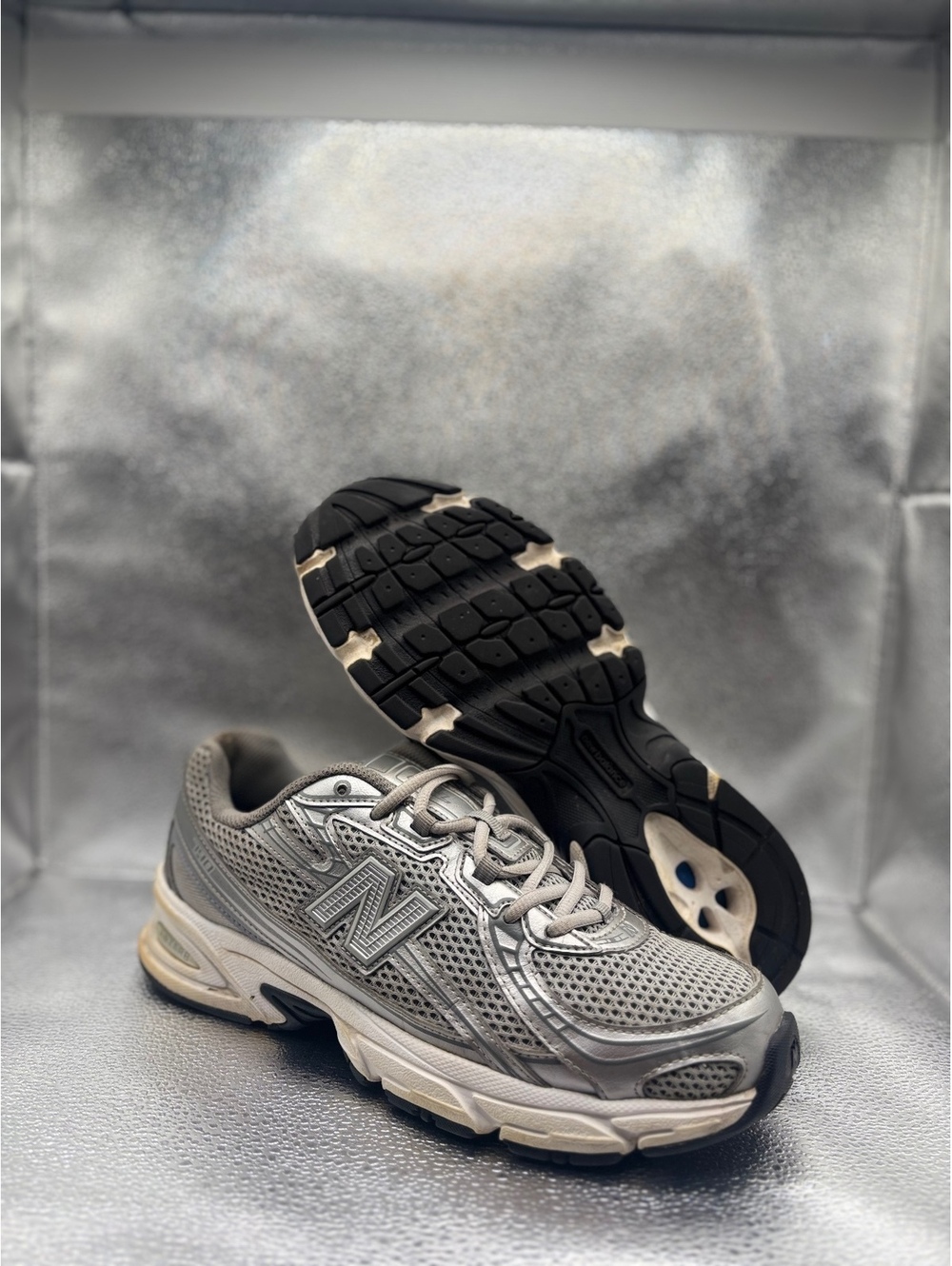 New balance 740 sliver metallic